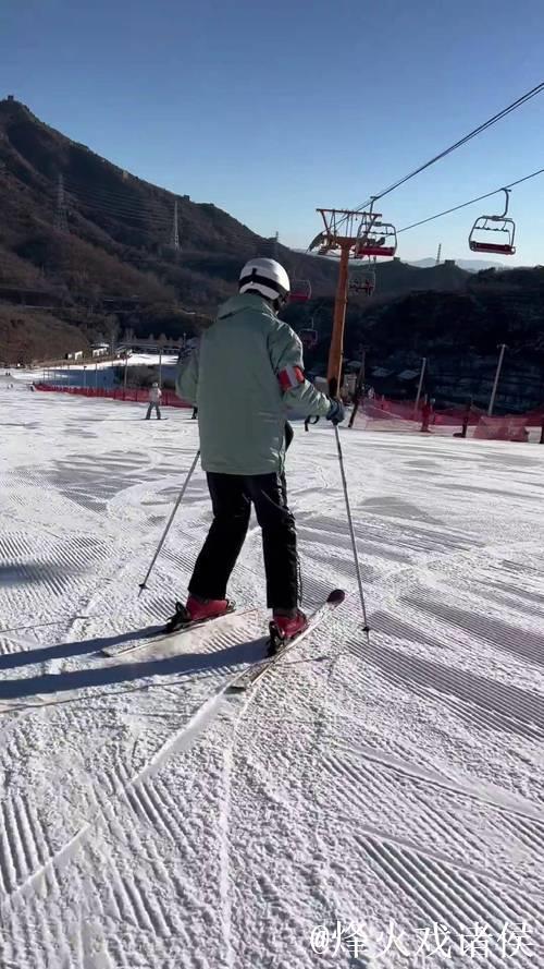 【可约课】双板滑雪常见错误（6）：重心移动靠上身还是下身？